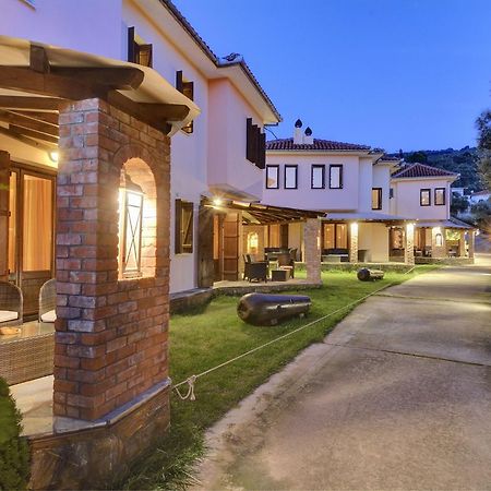 Symmetron Suites Kálamos エクステリア 写真